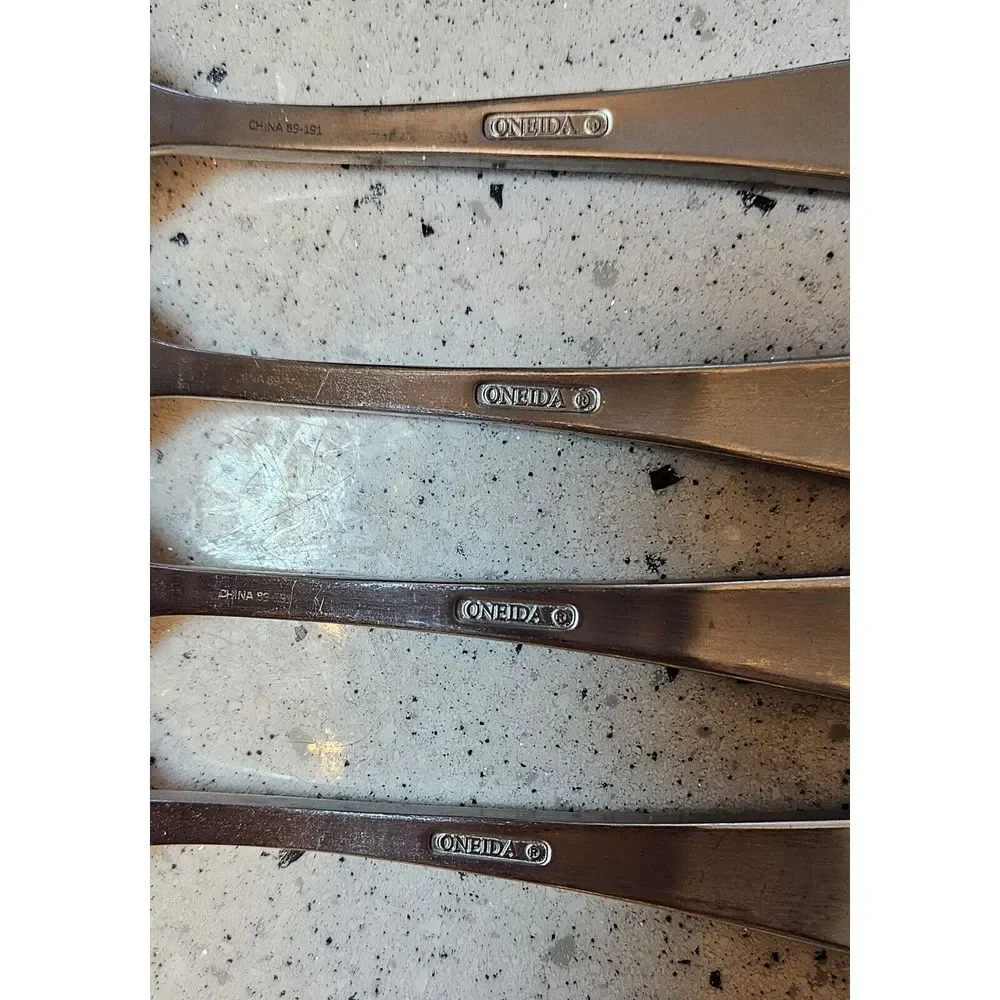 Oneida ICARUS Glossy Set of 4 Dinner Forks Stainless Flatware‎ 8